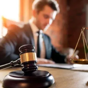 Vertragsrecht Beratung Anwalt München